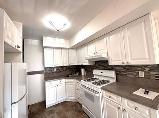 25-21 75th St #2A, East Elmhurst, NY 11370