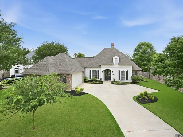 12375 Mill House Dr, Geismar, LA 70734