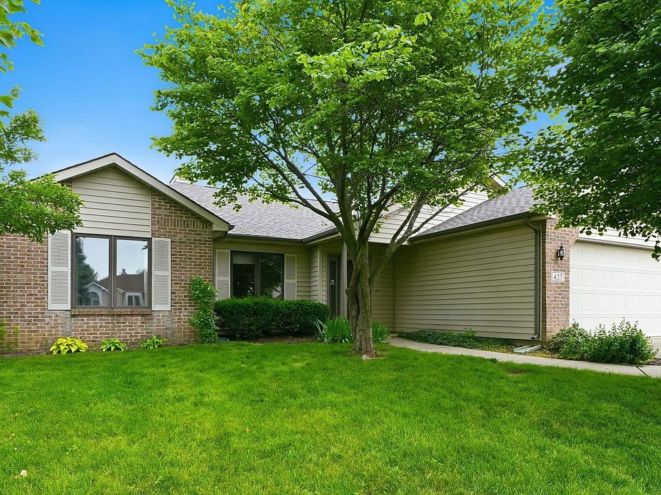 1st image of 427 Marborough Dr