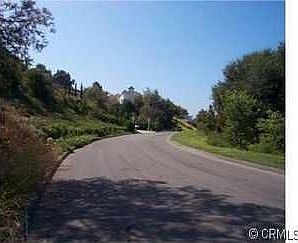 3rd image of 1152 Village Dr