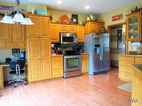 4th image of 412 Glen Eagle Ct