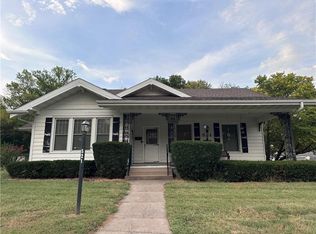 521 E Jefferson St, Clinton, MO 64735