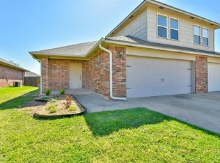 1708 Riviera Ln, Yukon, OK 73099
