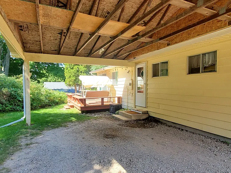 1320 Main St — Photo 19