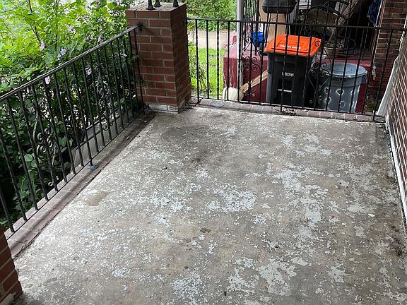 3rd image of 708 Jeffrey St