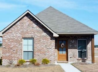25385 Black Lake Ave, Livingston, LA 70754