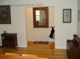 19ROBERTS Saint #B, Brookline, MA 02445