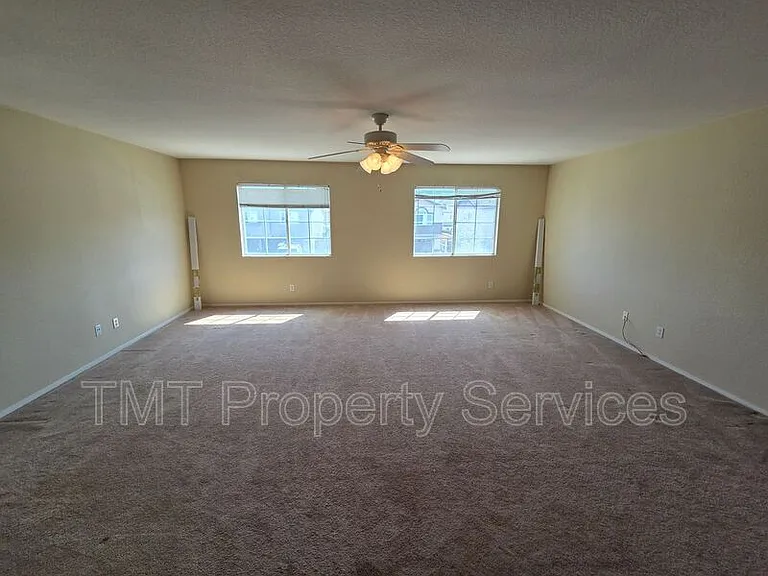 1717 Providence Way — Photo 27