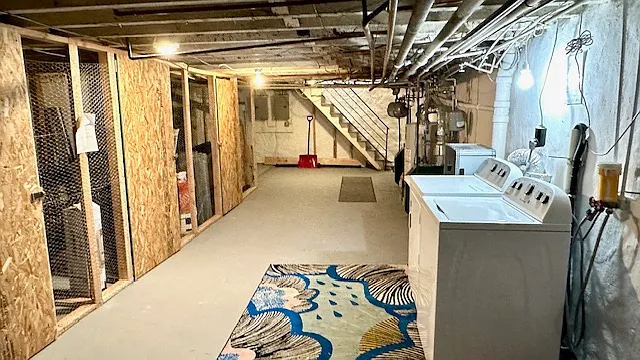 laundry/storage