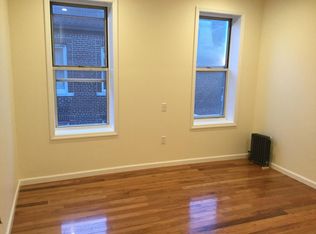 20217 43rd Ave APT 4D, Bayside, NY 11361