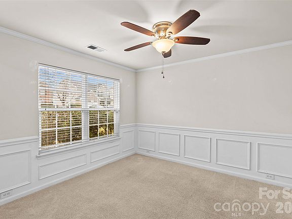 4th image of 1477 Haverford Rd NW