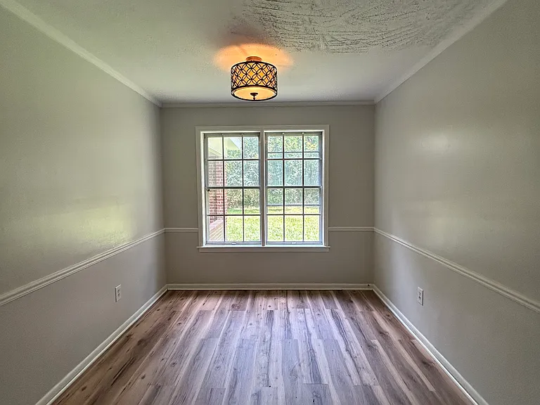 5165 Shirlwood Dr — Photo 14