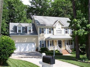 8121 Gabriels Bend Dr, Raleigh, NC 27612