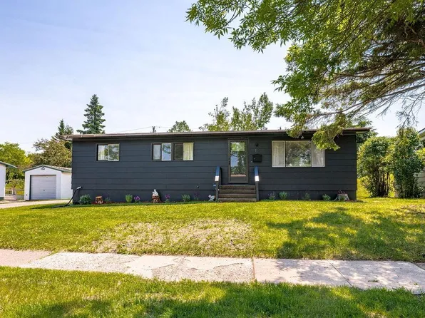 19 Law Dr, Silver Bay, MN 55614