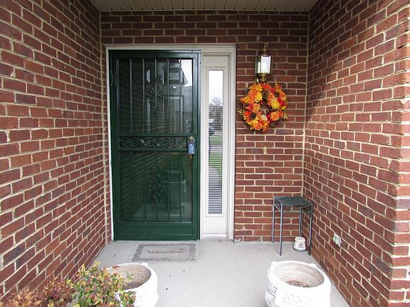 2nd image of 4819 Beverly Field Way