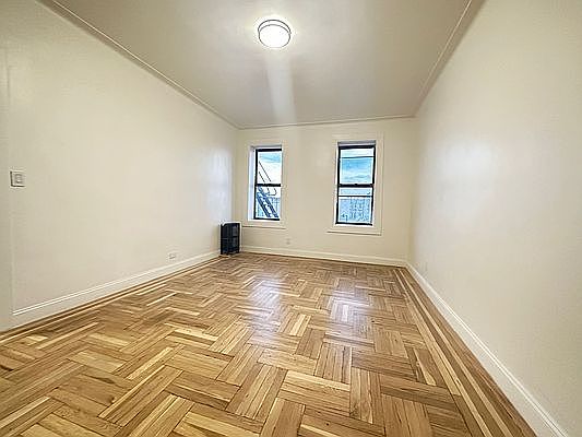 5th image of 3111 Heath Ave APT 61B