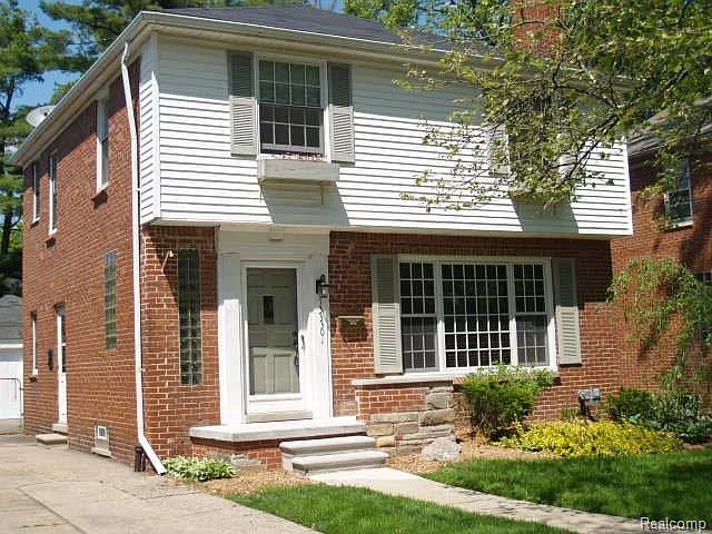 13330 Sherwood Dr photo 1