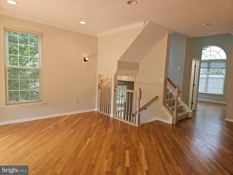 9659 Athens Pl — Photo 38