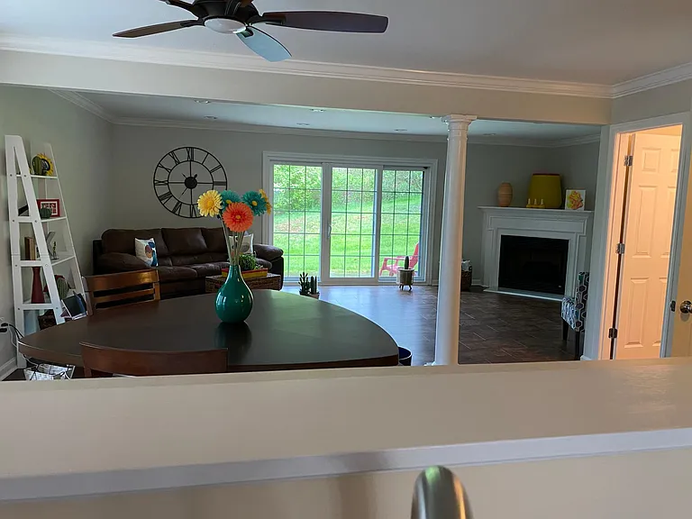 219 Woodcrest Dr — Photo 13