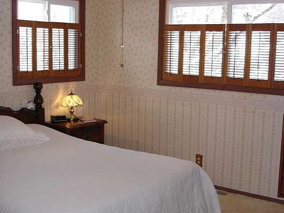 5th image of 835 Clifford Ave SE