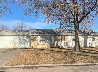 616 Walnut St, Silver Lake, KS 66539