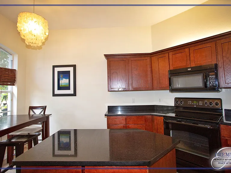 3555 Poinsettia Ave — Photo 17