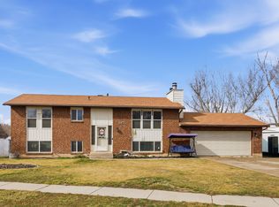 1871 N 1225 W, Clinton, UT 84015