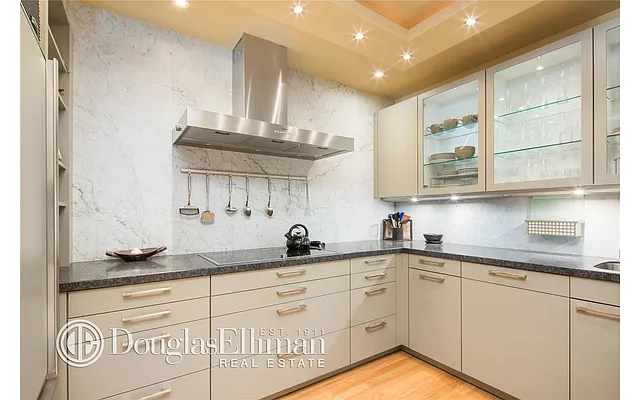 Sold by Douglas Elliman | media 17