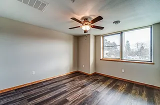 Sunset Place Apartments — Photo 30