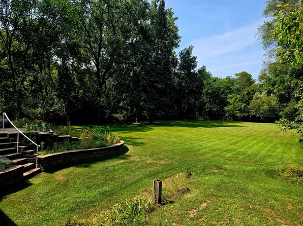 1425 Rice Creek Rd NE, Fridley, MN 55432
