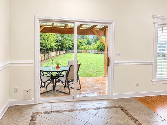 5th image of 158 Grayland Rd