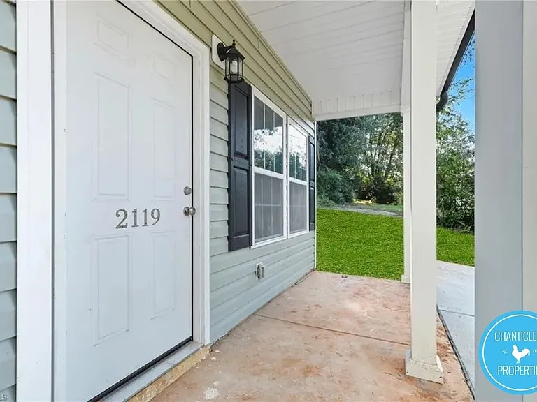 2903 Bolton Pl — Photo 3