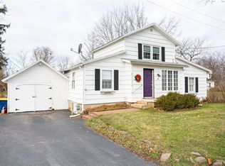 96 Mendon Ionia Rd, Mendon, NY 14506