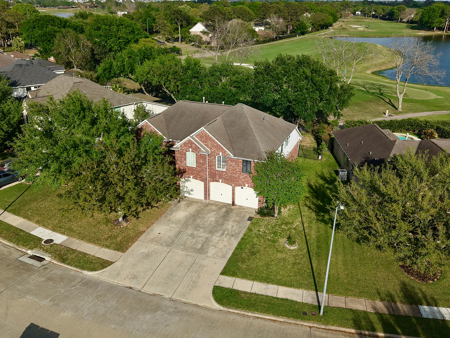 5 bed, 3.5 bath, 4125 sqft, $3,550 — Photo 4