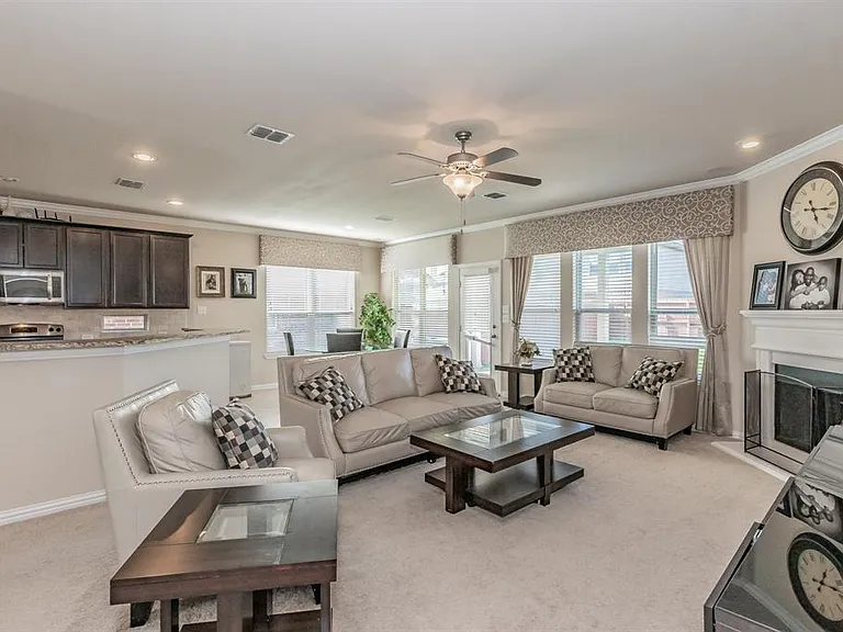 11621 Parade Dr — Photo 16