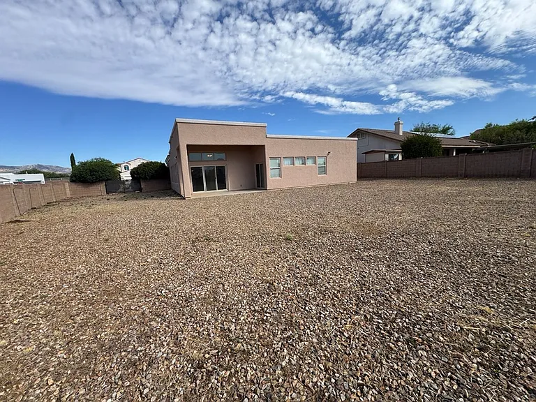 3603 Plaza De La Rosa — Photo 21