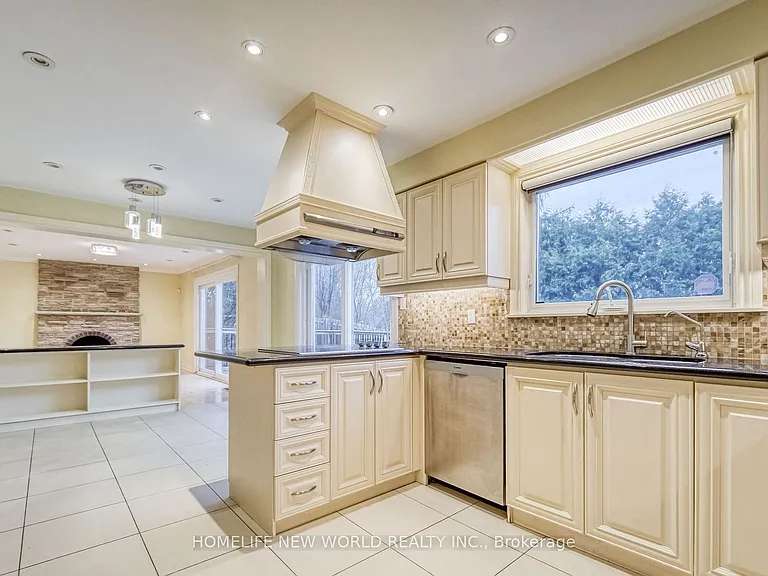 7 Bramble Dr — Photo 6