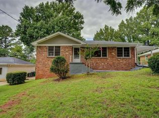 1781 Santa Cruz Dr, Decatur, GA 30032