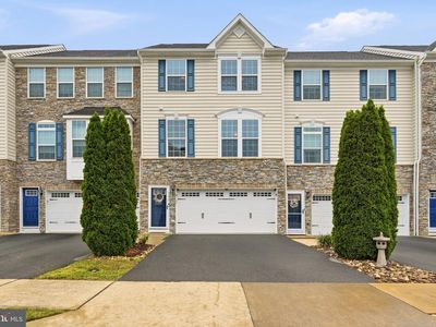 105 Fritillary Ct, Lake Frederick, VA, 22630