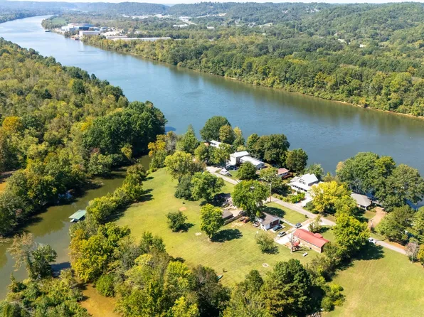 1105 Goose Bay Rd, Ashland City, TN 37015