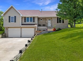 2522 Brookview Ct, Van Meter, IA 50261