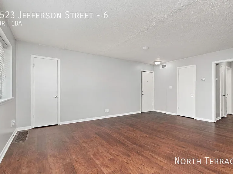 4523 Jefferson St #6 — Photo 11