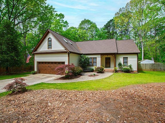 3rd image of 3428 Hardwood Dr