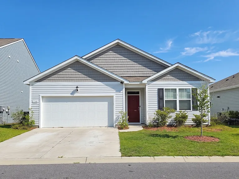 730 Gryffindor Dr — Photo 1