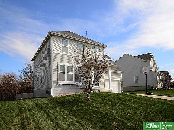 2nd image of 1114 Hardwood Dr
