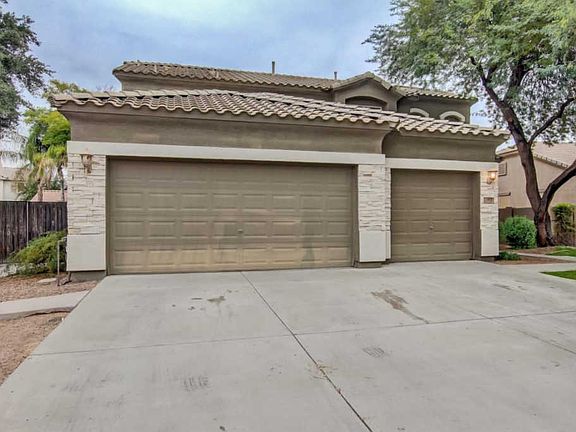 2nd image of 992 E San Tan Dr