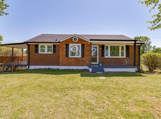 2400 Lakeshore Dr, Old Hickory, TN 37138