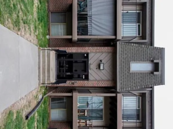 Benson Garden Apartments, 2333 Benson Gardens Blvd, Omaha, NE 68134