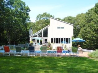 47 Cove Rd N, Southampton, NY 11968