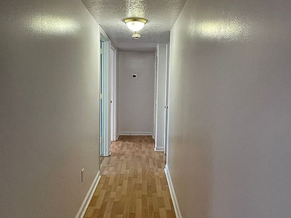 hallway into bedrooms